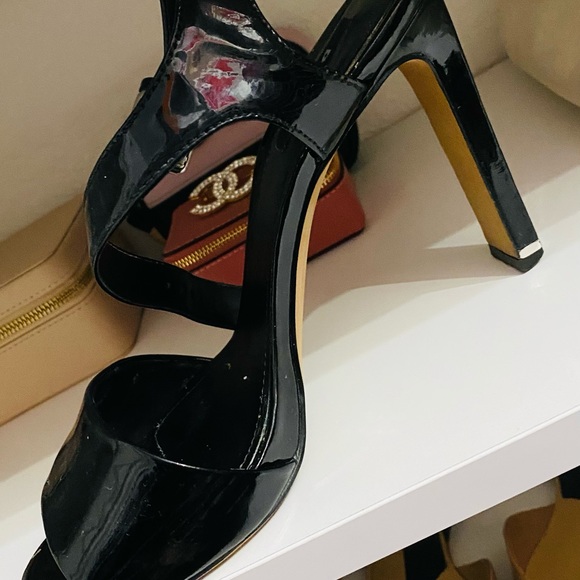 Shoes - Picture 2 of 3